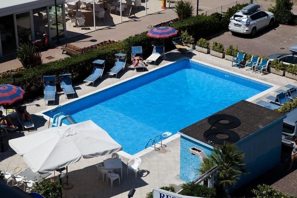 Hotel Paloma Beach Front Chiringuitos Time Rimini Ngoại thất bức ảnh