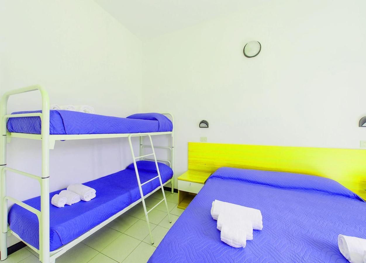 Hotel Paloma Beach Front Chiringuitos Time Rimini Ngoại thất bức ảnh